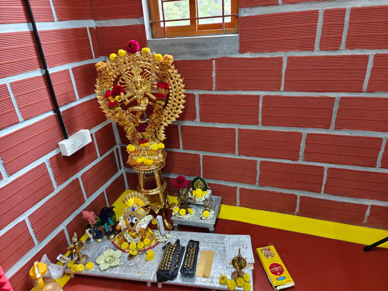 WhatsApp Image 2025-10-07 at 12.44.21 (2)